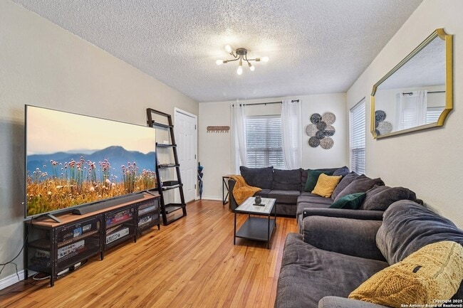 Photo - 2709 W Craig Pl