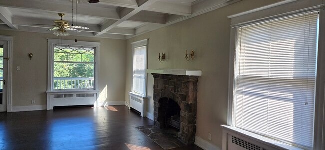 Building Photo - 1307 Cameron Ave Unit Tyrone Rental