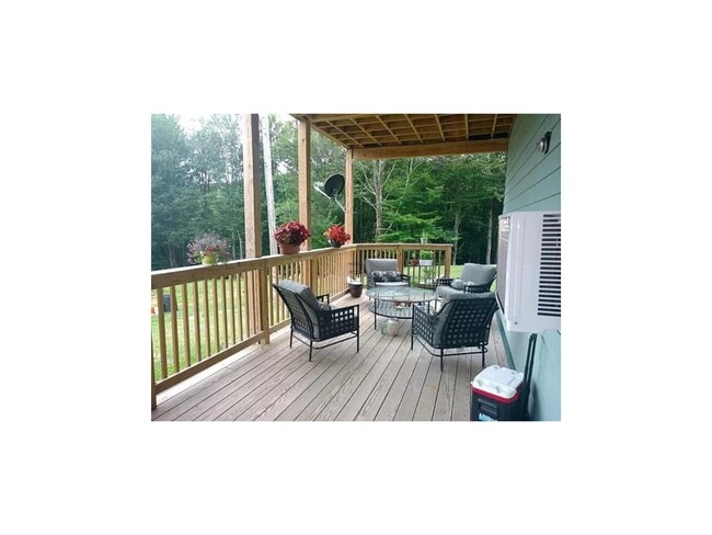 Deck - 3401 Hancock Rd