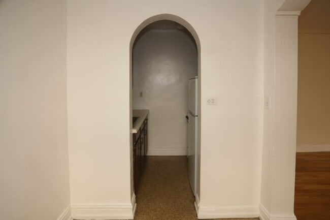 Photo - 533 W Roscoe Unit 302