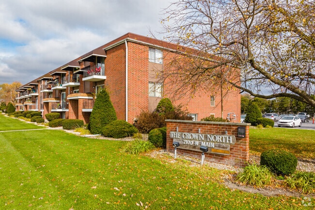 Señalización - 2100 N Main St