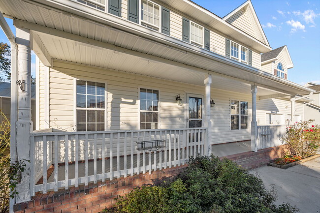 Photo - 200 Bridlewood Dr