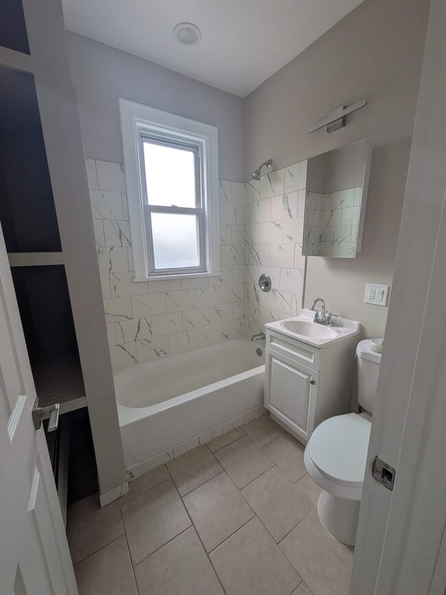 Photo - 9 Sheffield St Unit 3L