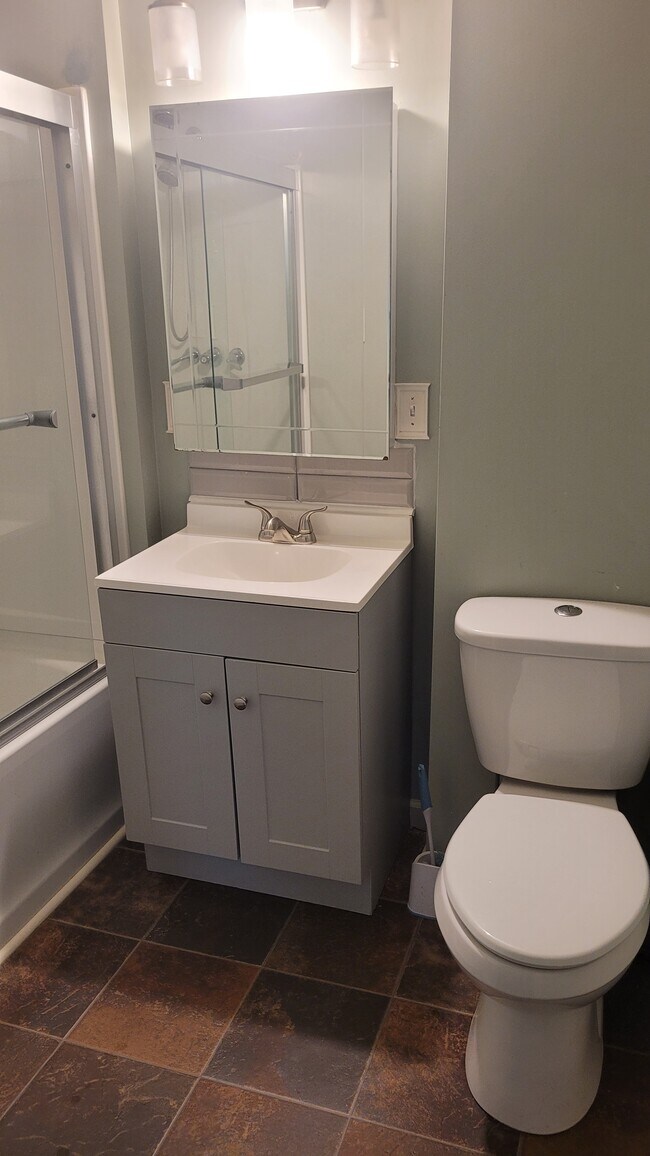 Photo - 536 Devine St