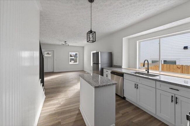 Photo - 218 S Walcott St