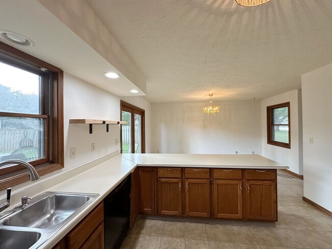 Photo - AVAILABLE NOW! Updated 3 Bed/2.5 Bath, 2 Car Garage - Close to Purdue & West Laf. Schools