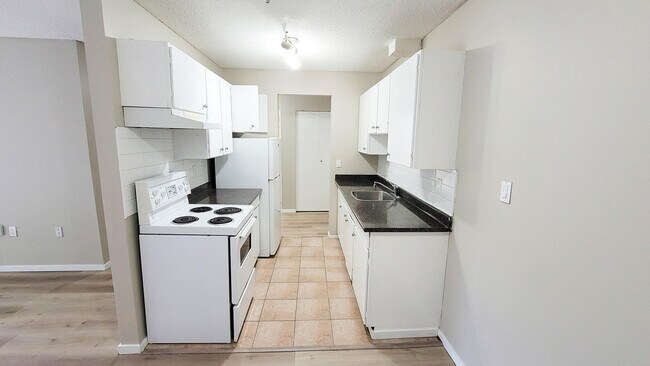 Photo - Hillside Terrace