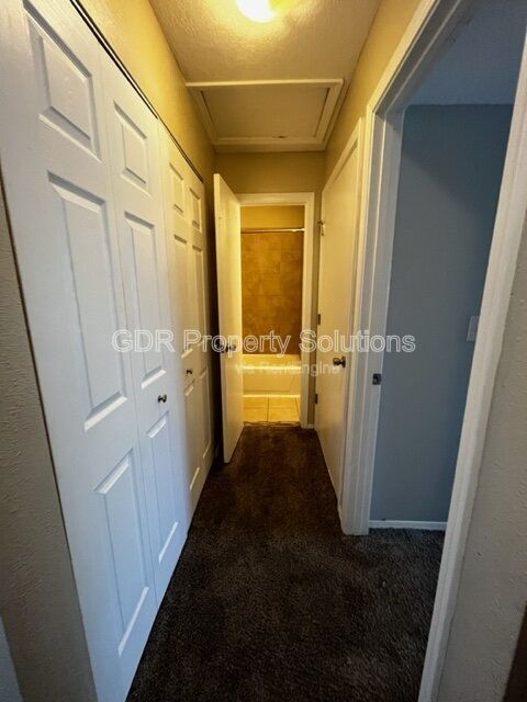 Photo - 706 Fruit Ave NW
