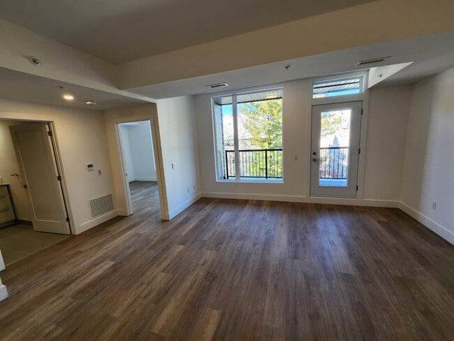 Photo - 841 Grenon Ave Unité 303