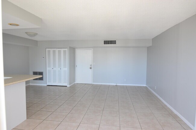 Photo - 1236 Hillsboro Mile Unit 508