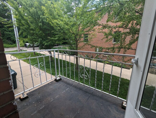 3118 Harvey St Unit 2