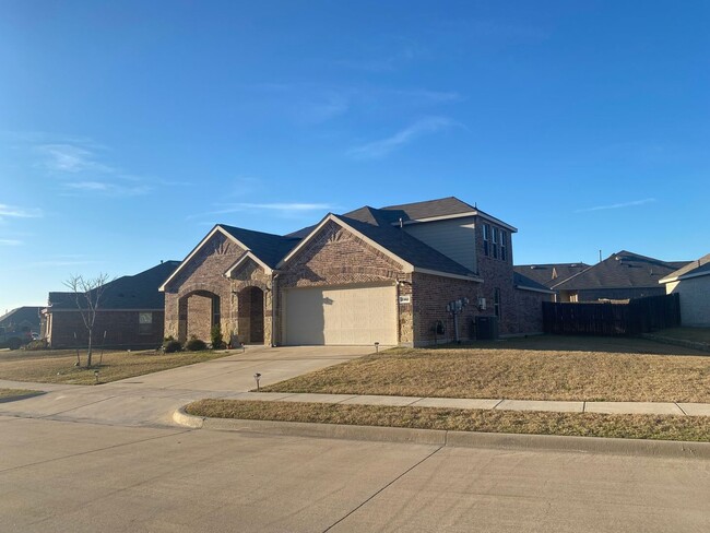 Stunning 4BR House in Forney - Stunning 4BR House in Forney