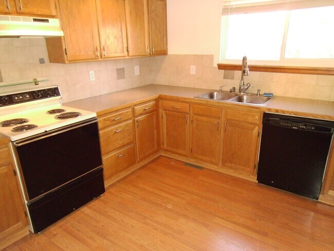 Photo - Gorgeous 3 bedroom Broomfield home.