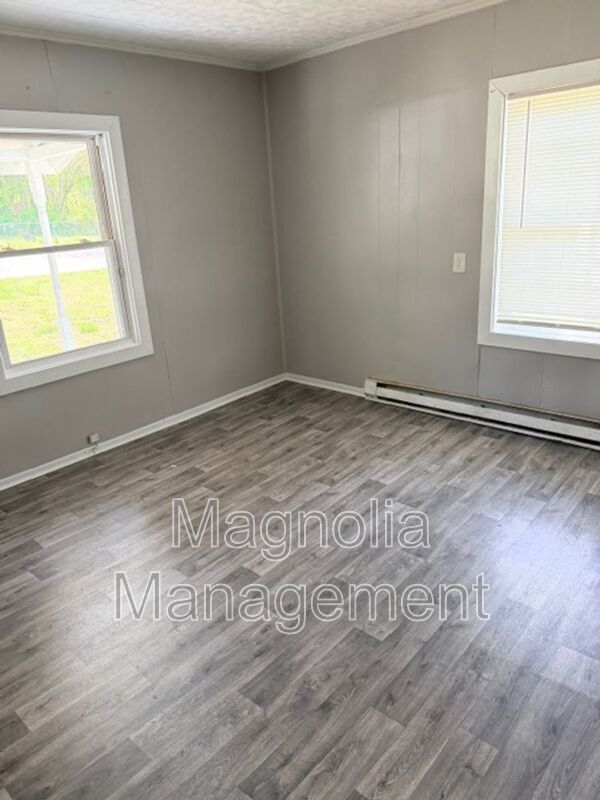 Photo - 359 Davis St