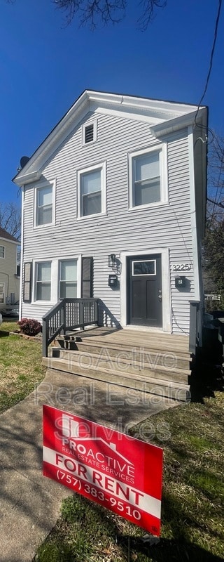 Building Photo - 3225 Lyons Ave Rental