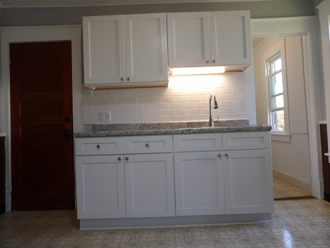 Photo - 172 Woodland St Unidad 2