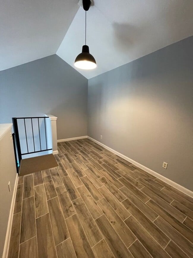 Photo - Cute Loft - Close to Downtown