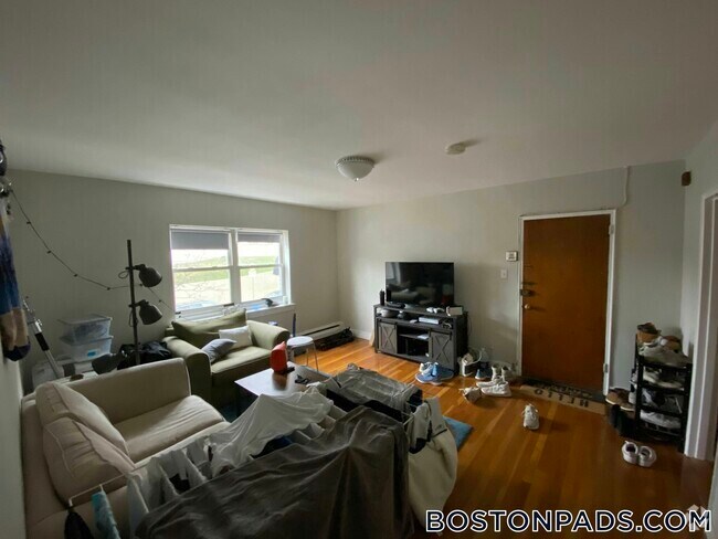 Building Photo - 69 Chiswick Rd Rental