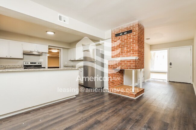 Photo - 3965 Mosley Dr