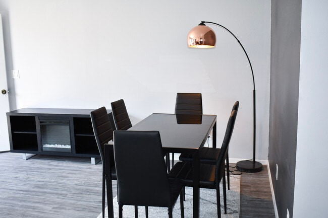 Tam Apartments