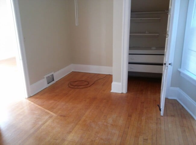 Photo - 2614 N Prospect Ave Unit Lower