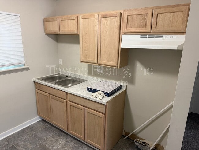 Photo - 605 E Wilson St