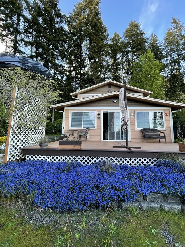 Photo - 111 E Driftwood Circle East