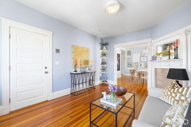 Building Photo - 41 Sudan St Unit 3 Rental