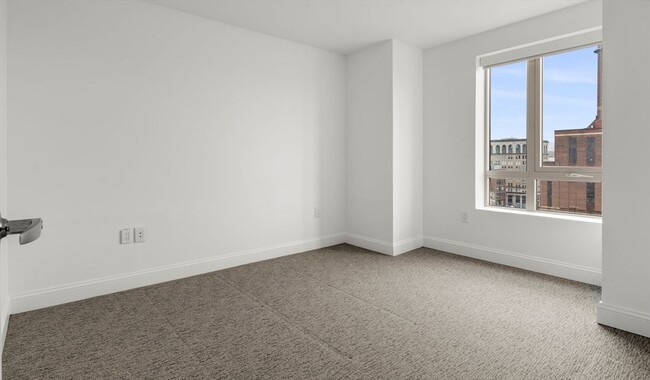 Building Photo - 99 Kneeland St Unit 913 Rental