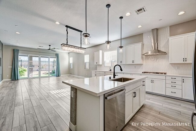 Photo - 7466 Hadnot St