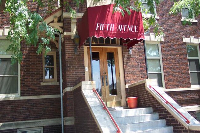 Photo - Fifth Avenue Apartments