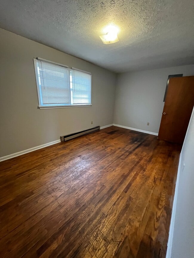 Photo - 1244 Crewdson Dr