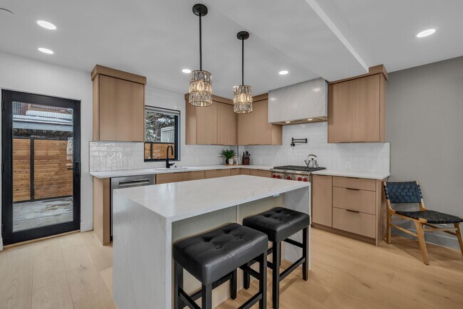 Photo - 1215 Norfolk Ave