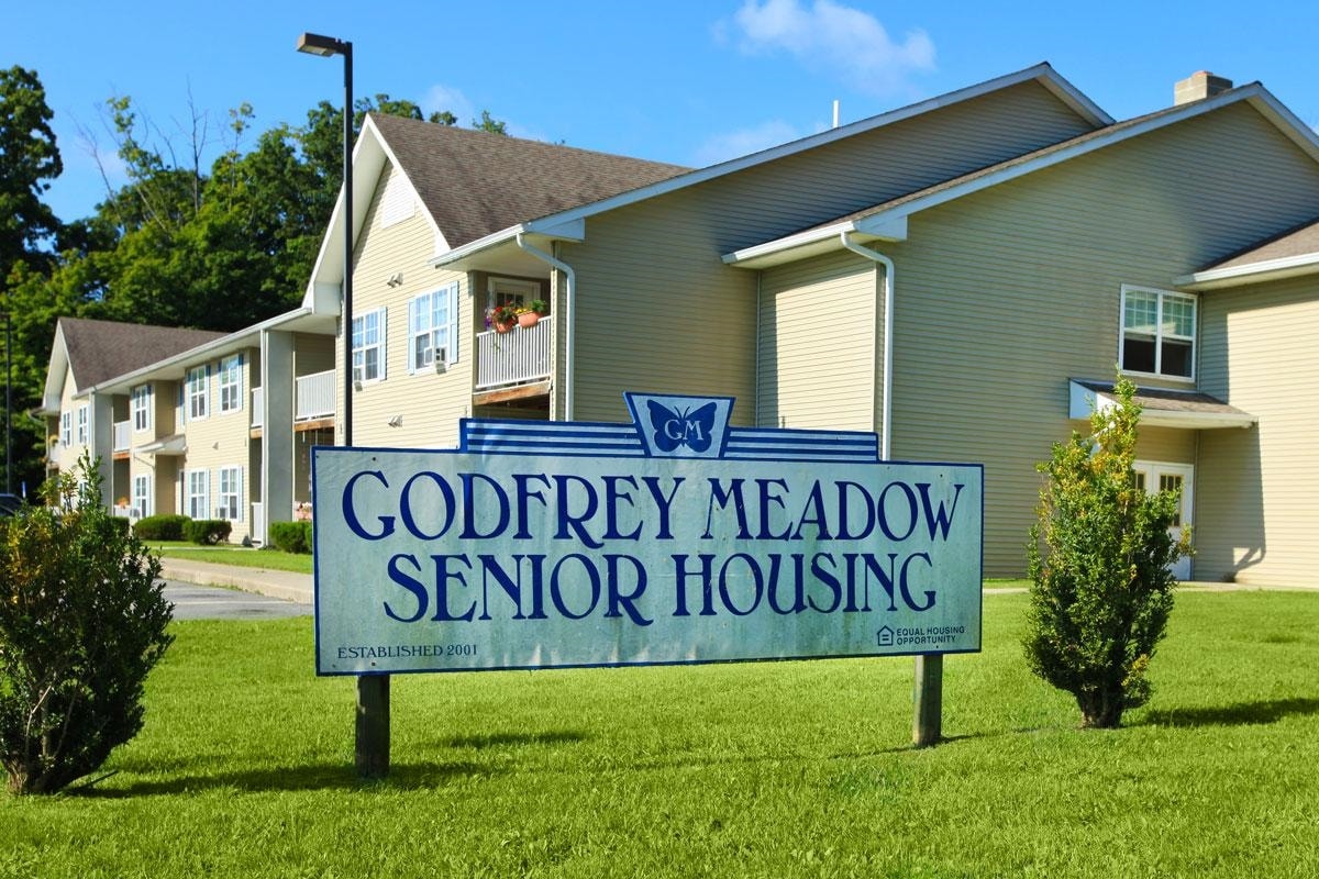 Photo - Godfrey Meadow Apartments