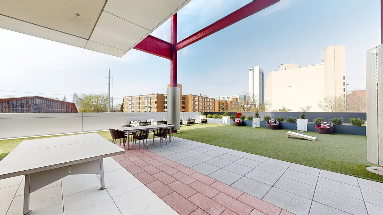 Photo - Vantage Apartments