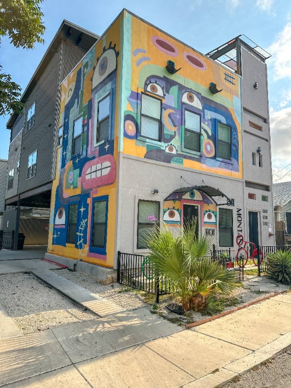 Building Photo - 811 Montana St Rental