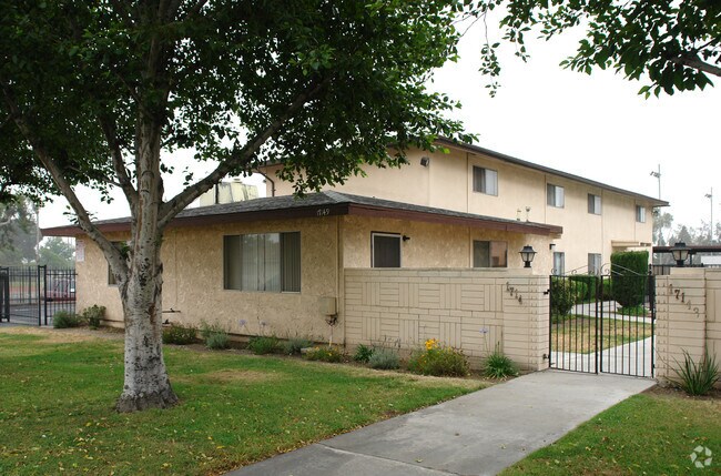 Photo - The Merrill Manor Apartments