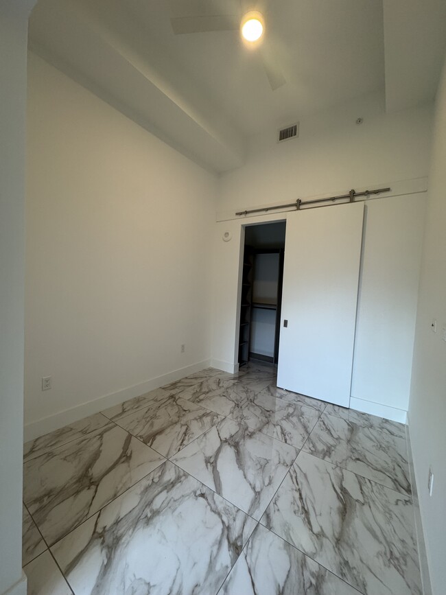 Photo - 403 NE 28th St Unit S1