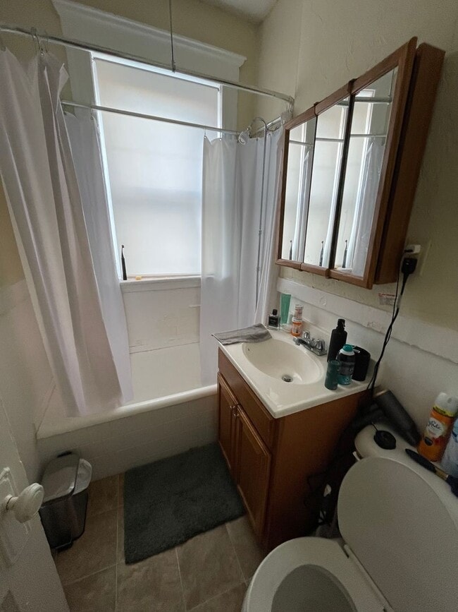 Photo - 6/1 No Fee! Spacious 1BR apartment on Allston/Brookline border Unit 9