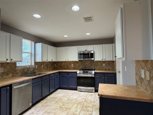 Photo - 4600 Mountain Oak St