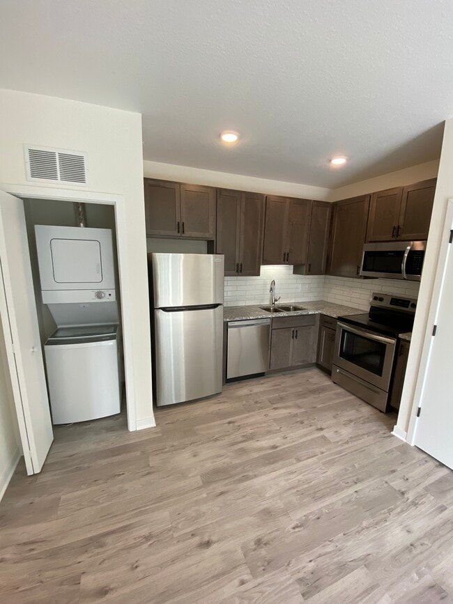 Photo - 749 Mount Curve Blvd Unit 201