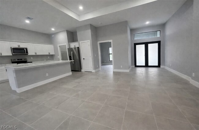 Photo - 529 SE 7th St