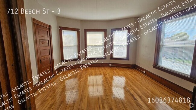 Building Photo - 712 Beech St Unit 3 Rental