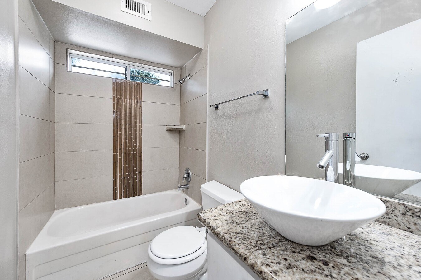 Photo - 1711 Fourcade St Unit 10