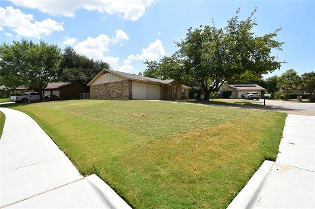 Photo - 1906 Devonshire Ct