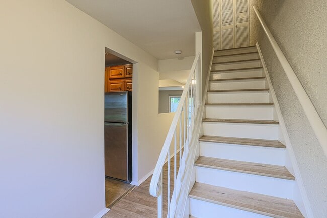 Photo - 25 Dorchester Ct