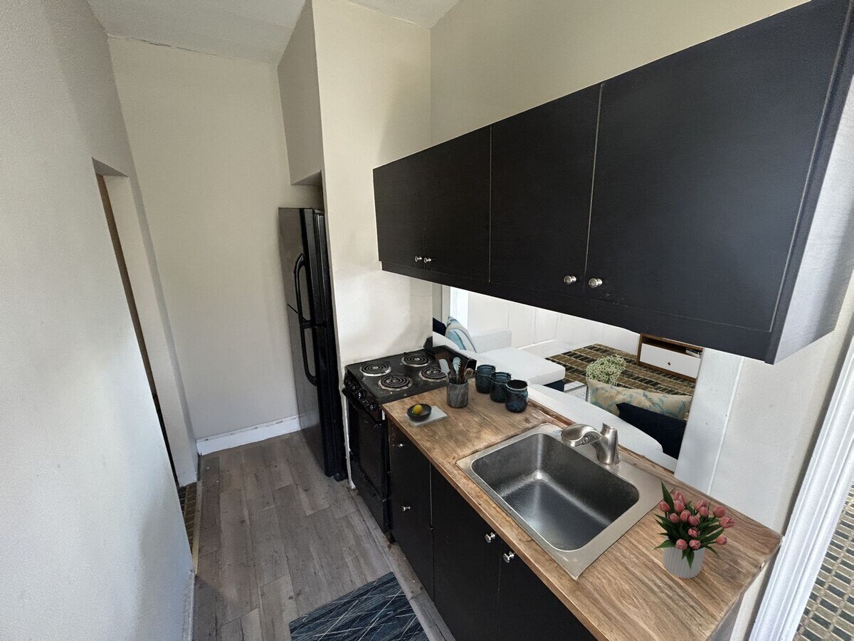 Photo - 2 Bed / 2 Bath + Extra Room - Great Ardmore Location Unit 2