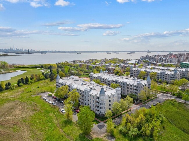 Photo - 30 FREEDOM Way Unit 203