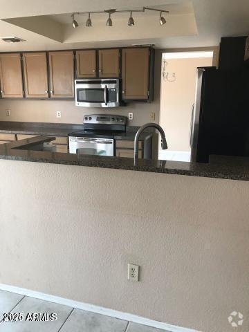Building Photo - 506 W Dennis Ct Rental
