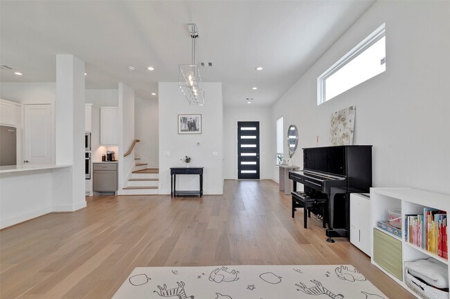 Building Photo - 8706 Ojeman Crk Ln